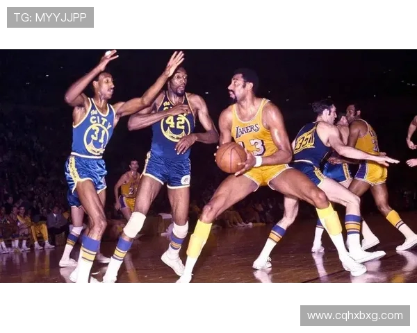 现役NBA第一中锋的评选与表现分析